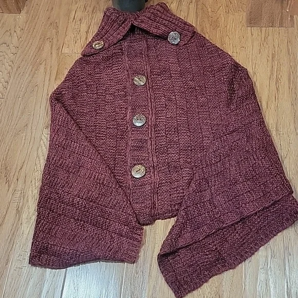 Snuggly Burgundy Sweater Cape with Coconut Buttons - Picture 6 of 10